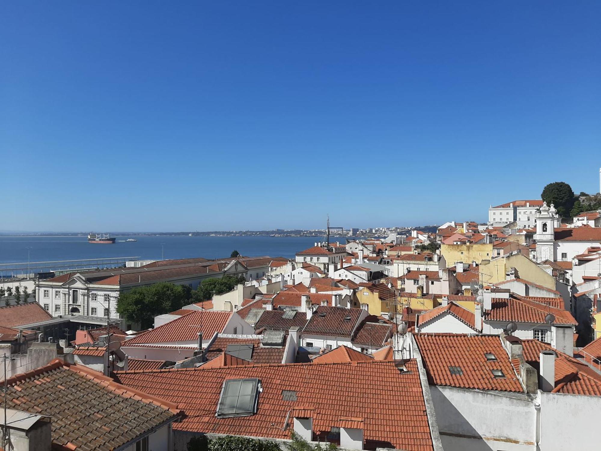 Crooked House Alfama Apartment Lisbon Luaran gambar