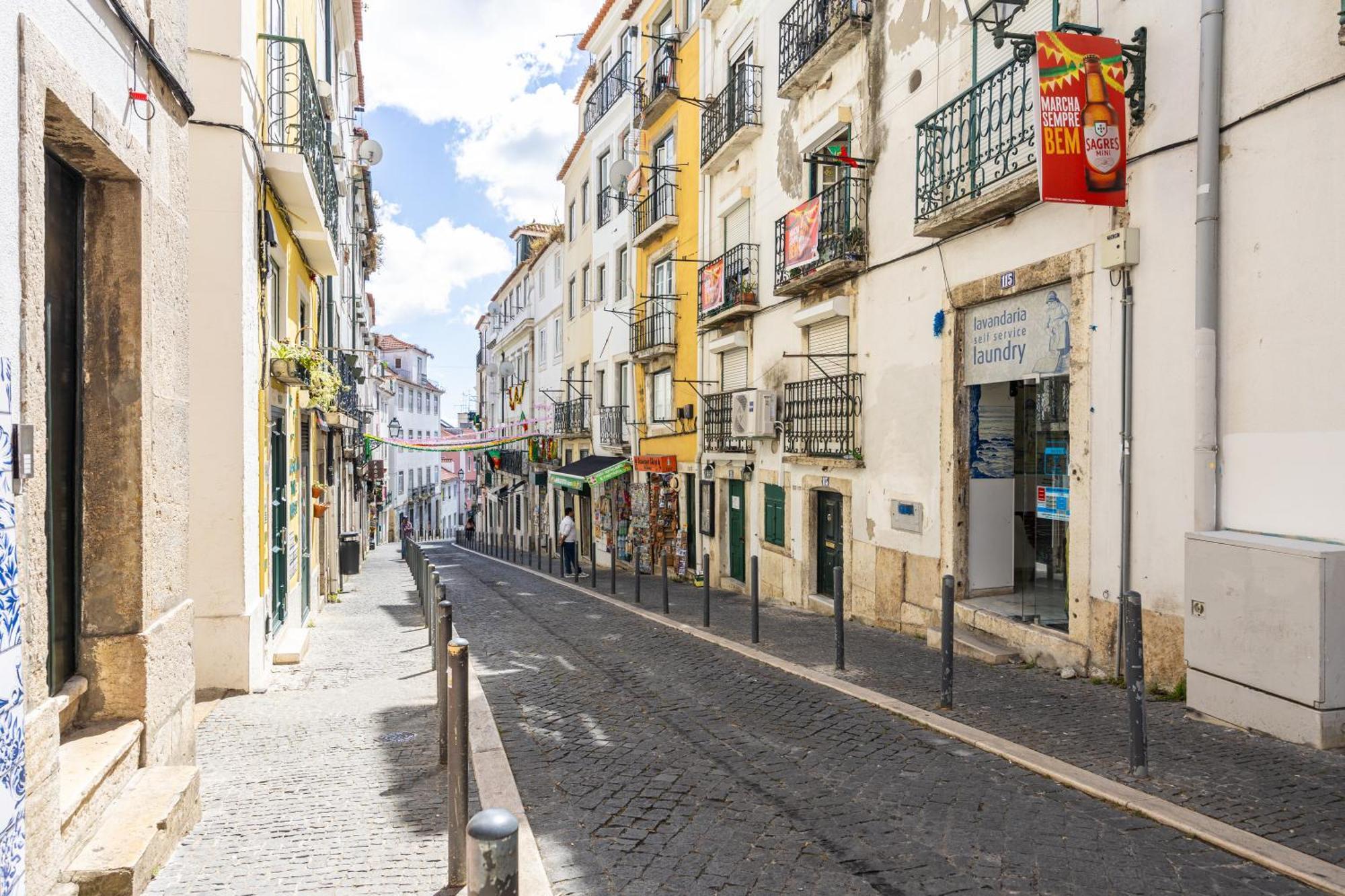 Crooked House Alfama Apartment Lisbon Luaran gambar